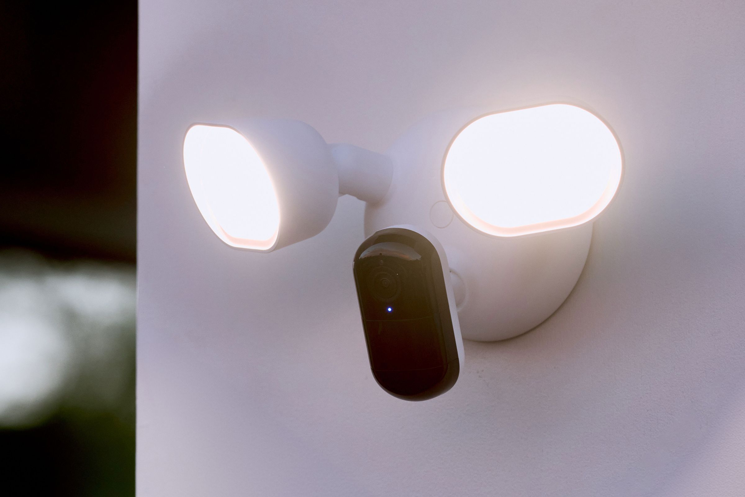 A lifestyle image of the Arlo Wired Floodlight Camera.