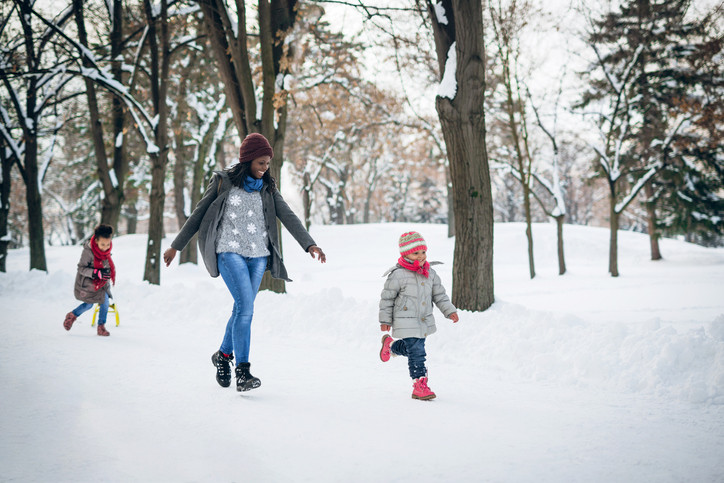 A low-tech school vacation: Keeping kids busy and happy without screens