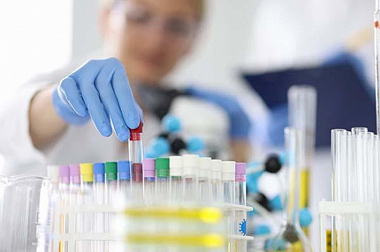 How is metastatic prostate cancer detected and treated in men over 70? featured image