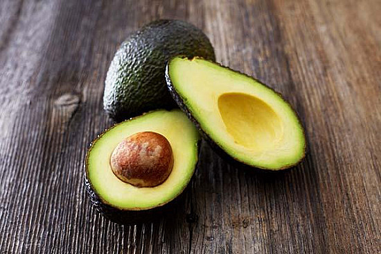 Avocado nutrition: Health benefits and easy recipes featured image